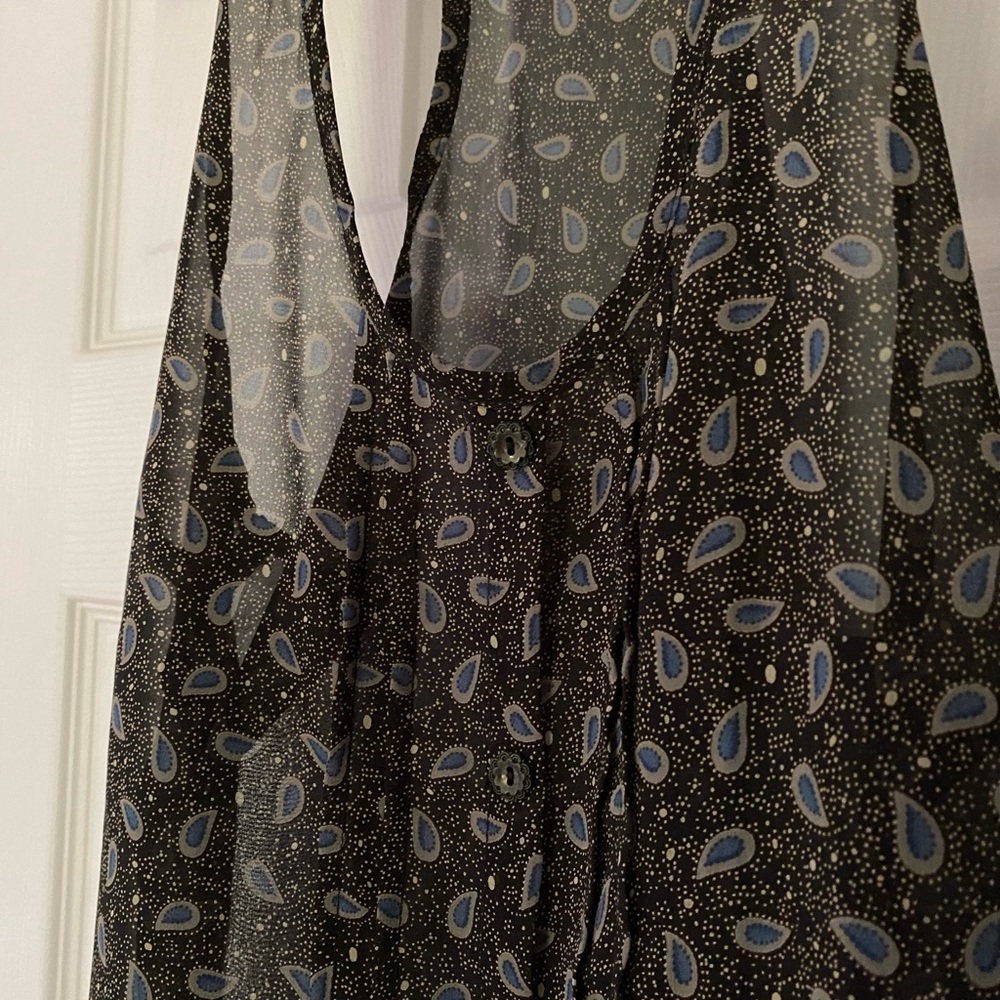 Flowy Tank - Picture 2 of 3